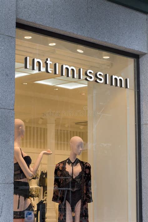 intimissimi outlet stores.